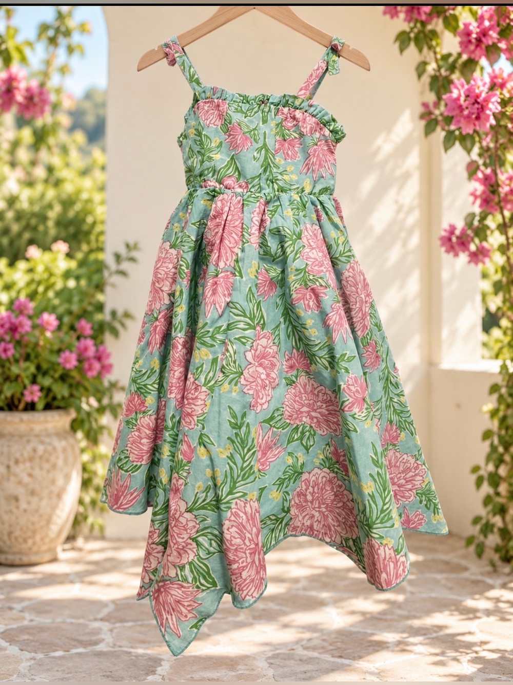 Tommy Bahama size 6 floral dress